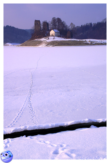 L'Ile d'Ogoz prise dans les glaces