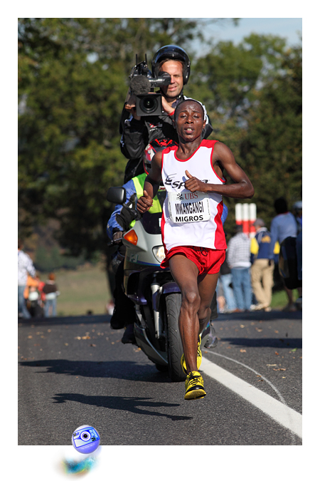 Le vainqueur, John Mwangangi John, n en 1990, Kenya, en 52 m.37 s   ... (C) Mair Photographie