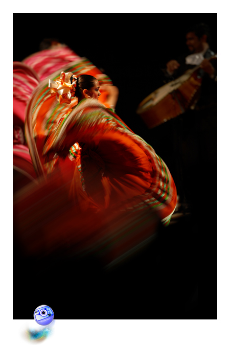 Quand les robes volent  (C) Mair Photographie